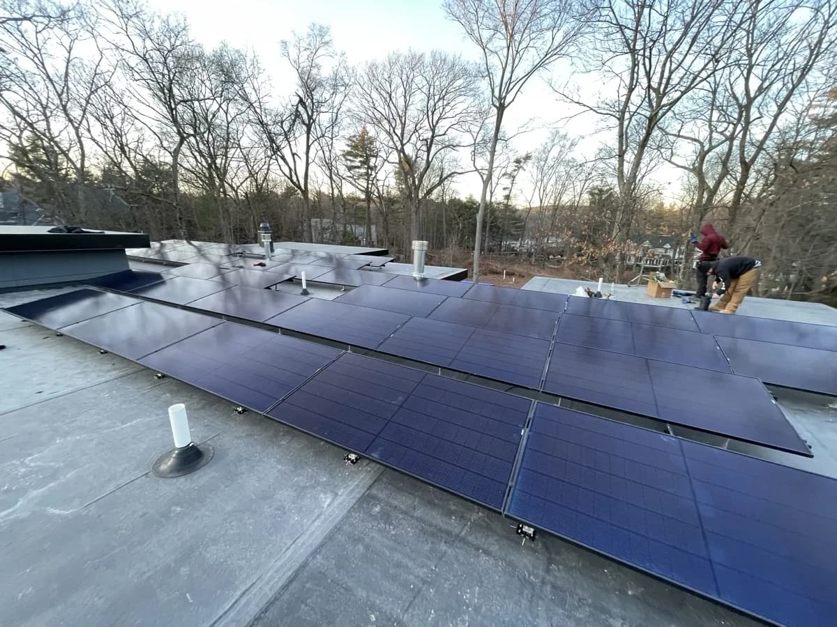 Weston, MA — 42-Panel, 17.2 kW System